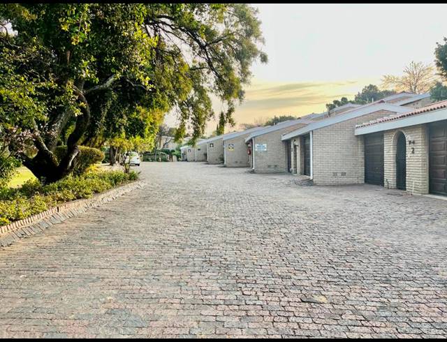 3 BEDROOM APARTMENT FOR SALE IN MORNINGSIDE